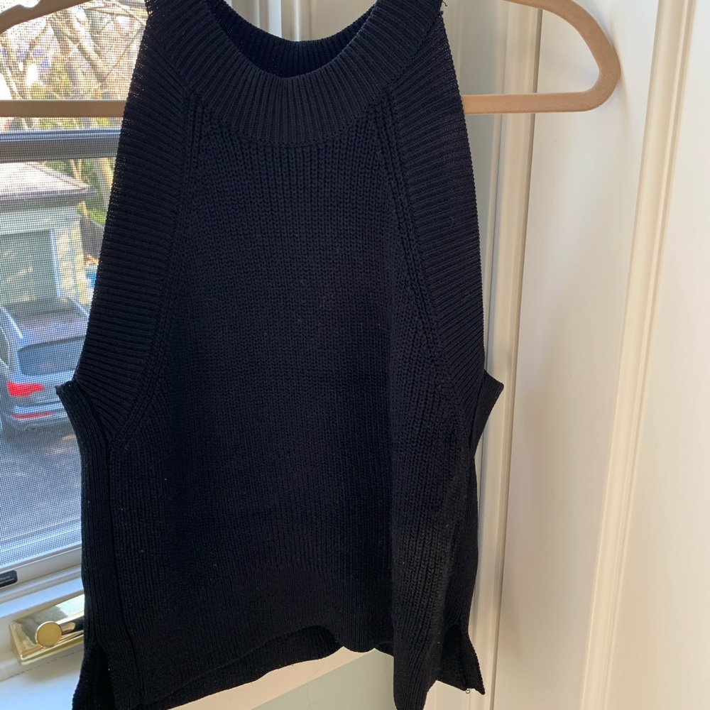 Black high neck Wilfred knit tank top
